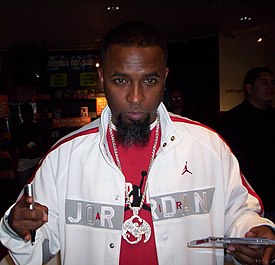 How tall is Tech N9ne?